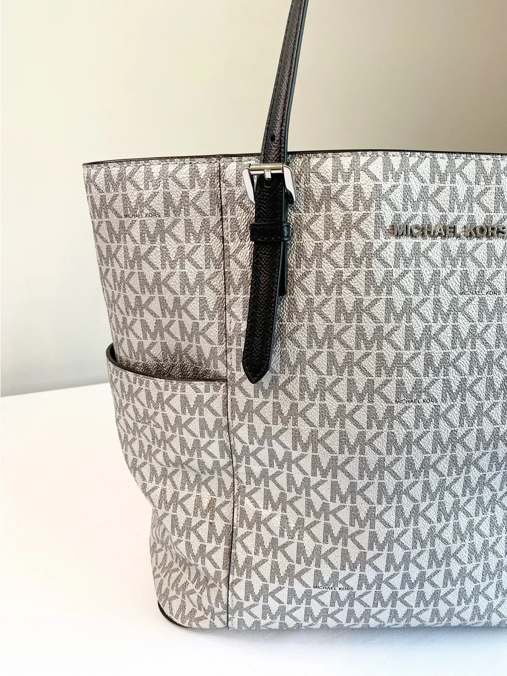Authentic Michael Kors Jet Set Large Signature Logo Tote Travel Work Bag